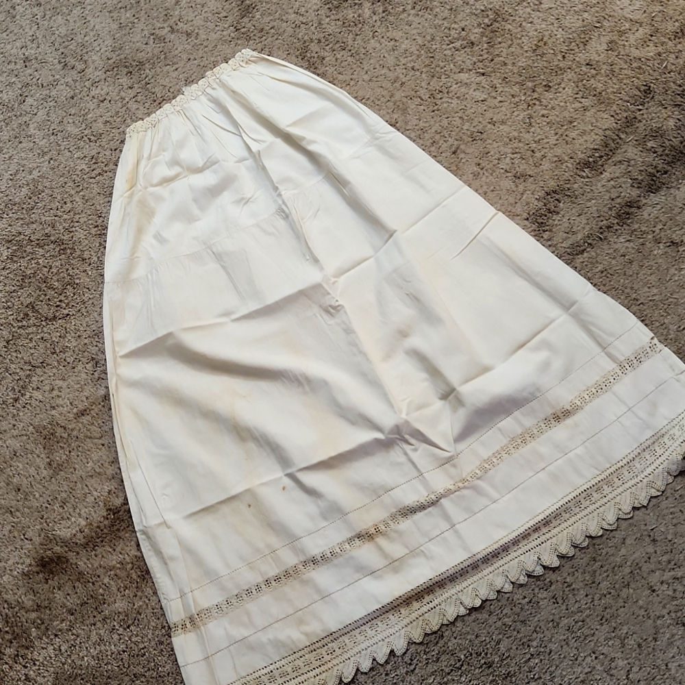 Hand Tatted Lace Vintage Slip from late 1800's / White Skirt